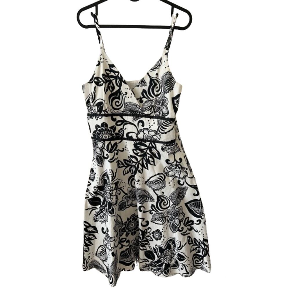 Breakin' loose Dress Empire Waist Damask Flowers Sundress Fit n' Flare White 10